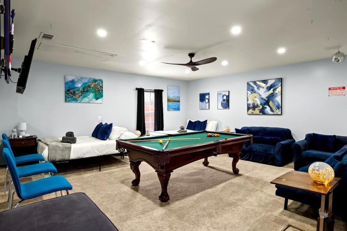 5Br Retreat With Game Room, Hot Tub & Big Yard - Sleeps 16 - 15 Min To Dt Остин Экстерьер фото