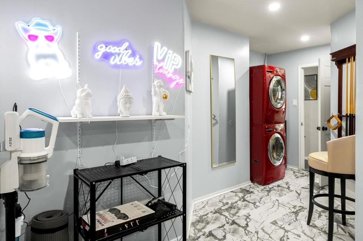5Br Retreat With Game Room, Hot Tub & Big Yard - Sleeps 16 - 15 Min To Dt Остин Экстерьер фото